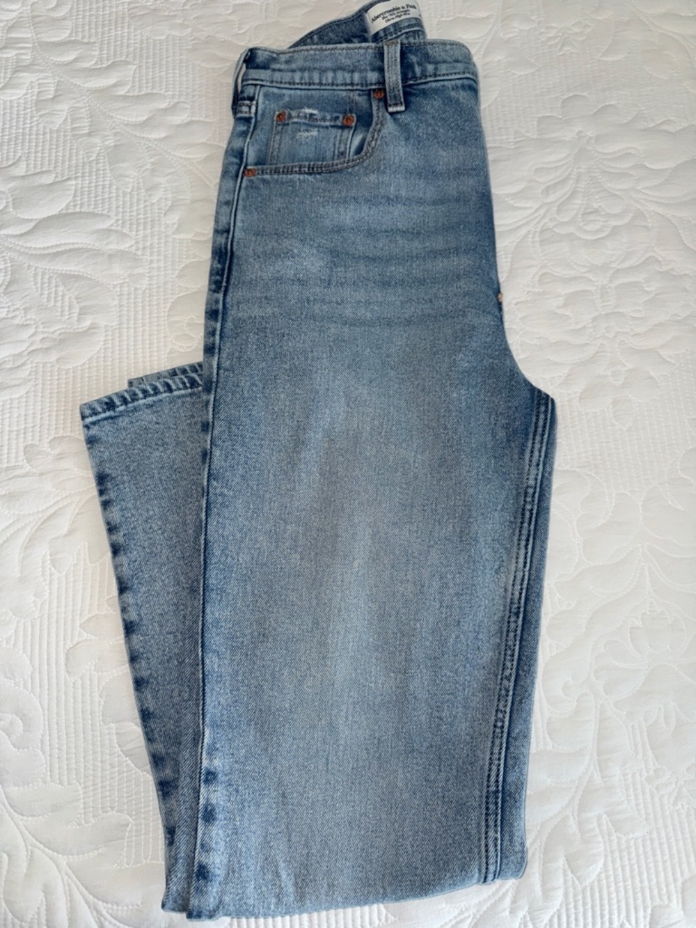 Abercrombie & Fitch Straight Leg